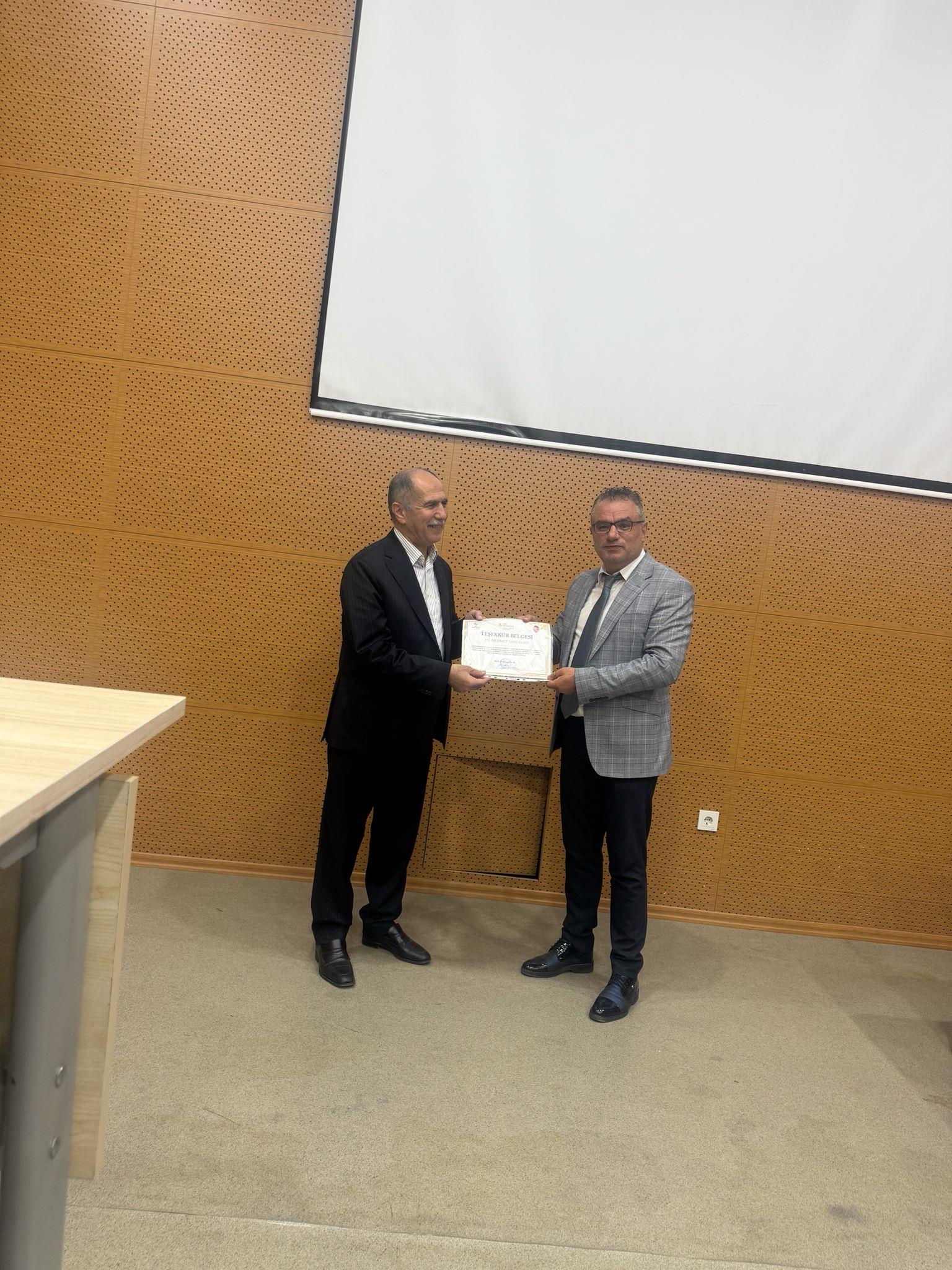 Seminer Teşekkür ve Tebrik Mesajı: “Tavukçuluğa Güncel Bakış”